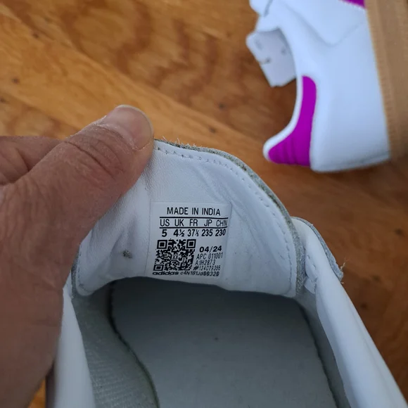 NWT Adidas Samba OG Sneakers - White and Purple, Size 5 Big Kids - Picture 6 of 8